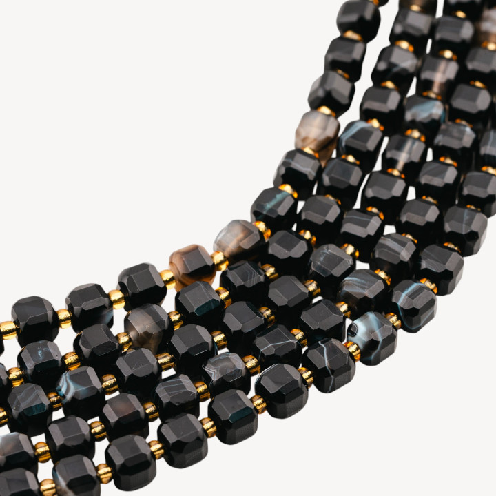 Agata Nera Striata Taglio Rigido Cubo Sfaccettato 8mm