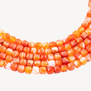 Corniola Striata Taglio Rigido Cubo Sfaccettato 6mm