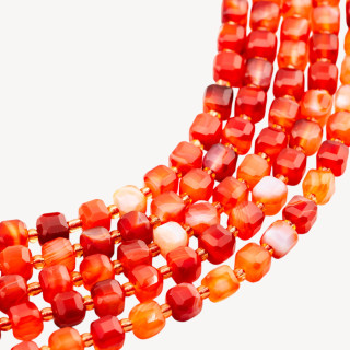 Corniola Striata Taglio Rigido Cubo Sfaccettato 8mm