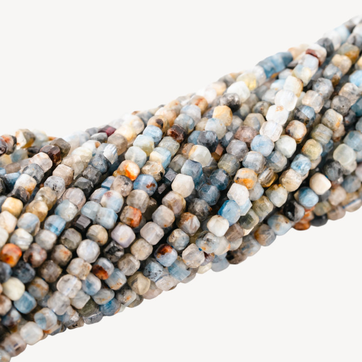 Iolite Grezza Cubi Taglio Sfaccettato 3,5mm