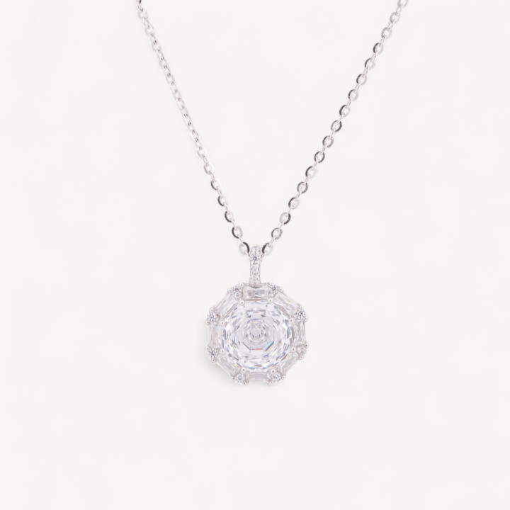 Collana Con Pendente In Argento Con Corindone