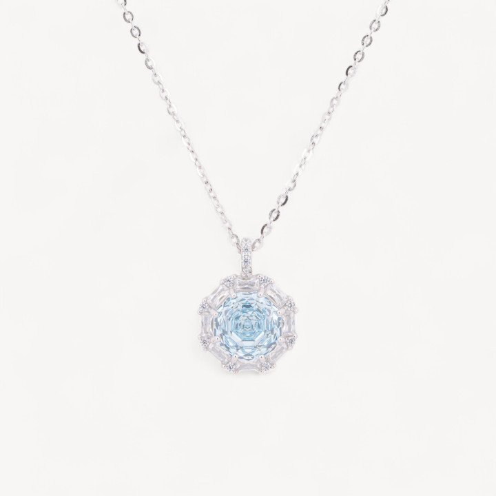 Collana Con Pendente In Argento Con Corindone Blu