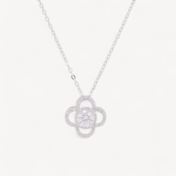 Collana Con Pendente In Argento Con Moissanite