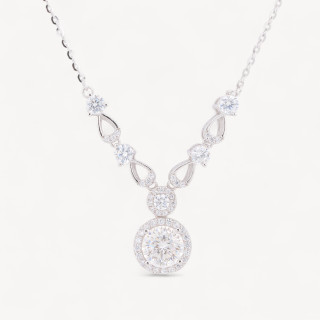 Collana Con Pendente In Argento Con Moissanite