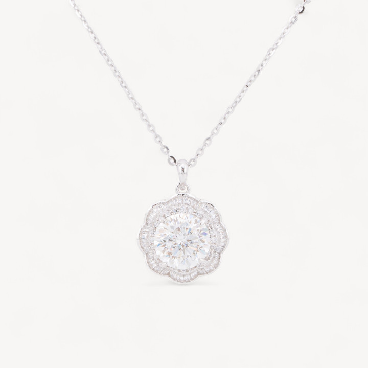Collana Con Pendente In Argento Con Moissanite MOD1479