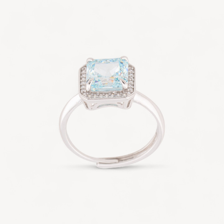 Anello In Argento Con Corindone Blu