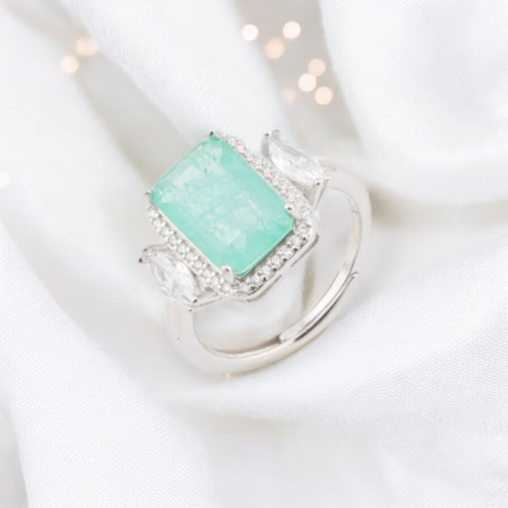 Anello Di Argento 925 Con Zirconi E Pietre Incastonate Rettangolo Zircone Rodiato Acqua