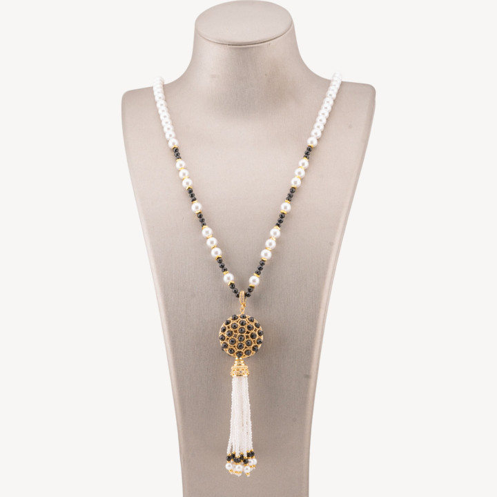 Collana Bijoux Di Pietre Dure Con Perla Di Maiorca e Centrale Di Bronzo Filigrana E Nappine 90cm Dorato Nero