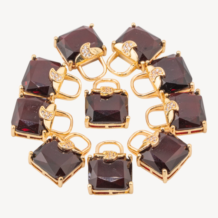 Componente Pendente Di Bronzo Con Zirconi Borsetta Sfaccettato 15x20mm 10pz Con 1 Anellino Granato