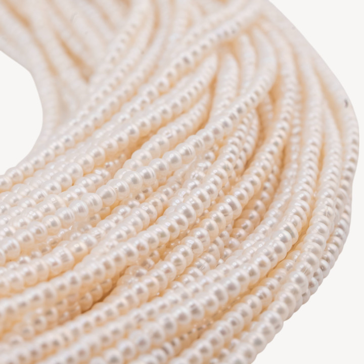 Perle Di Fiume Microperle Semiround A+ 3-4mm Bianco