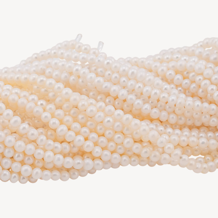 Perle Di Fiume Tonde 4,0-4,5mm AA+ Bianco