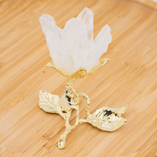 Fiore Preziose Artigianale Con Quarzo Naturale e Dettagli Dorati Base Di Appoggio Cristallo Di Rocca