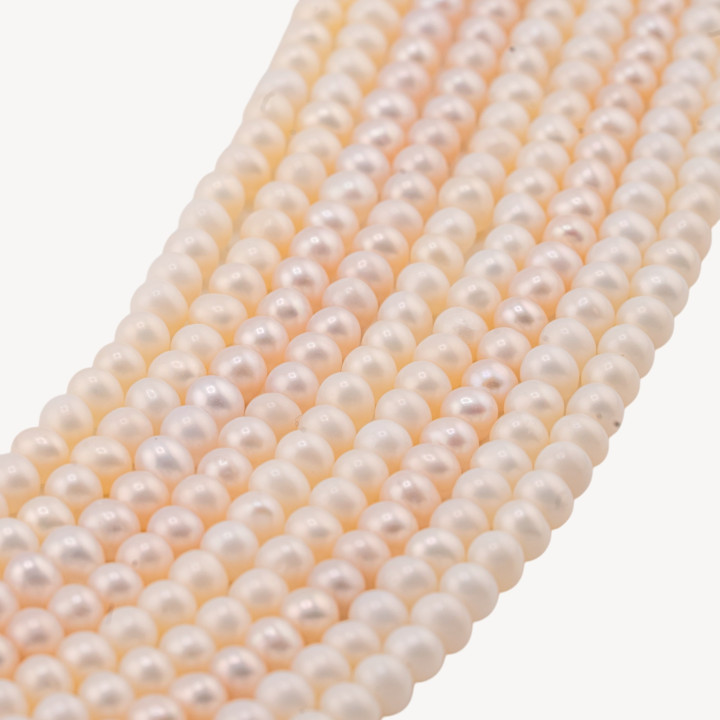 Perle Di Fiume Tonde 4,0-4,6mm AA+ Bianco