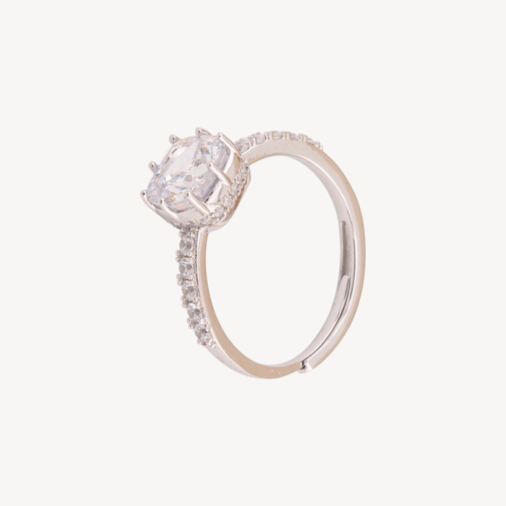 Anello Gioiello In Argento 925 Regolabile Con Corindone Sintetico Quadrato Bianco Rodiato YJ-0342