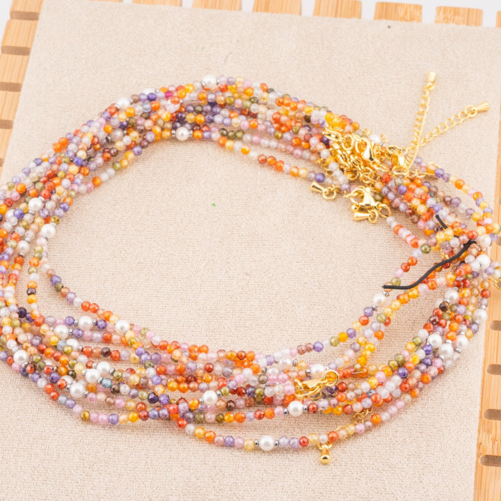 Collana con Cristalli Multicolor E Perle Di Maiorca Con Chiusura e Catenina In Acciaio Dorato 10pz