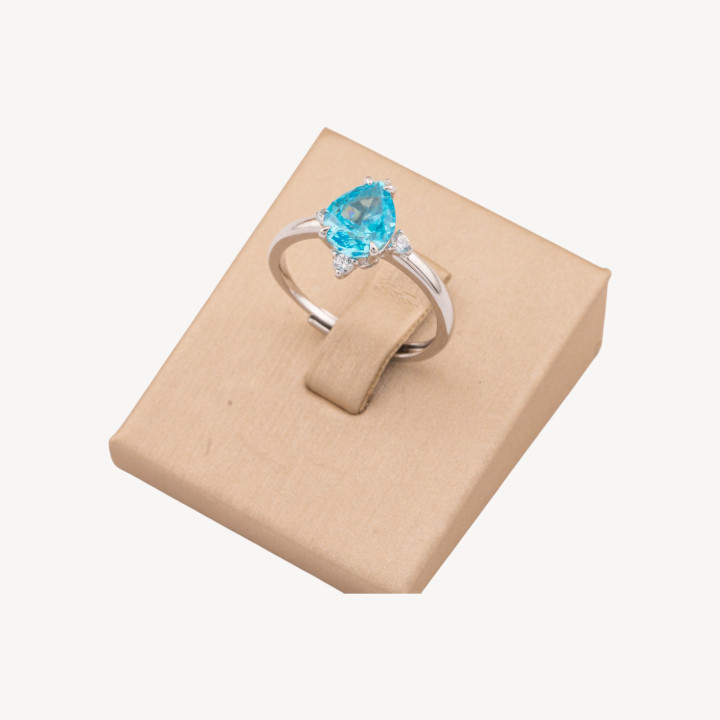 Anello Gioiello In Argento 925 Regolabile Con Corindone Sintetico Goccia Blu Rodiato JL200049