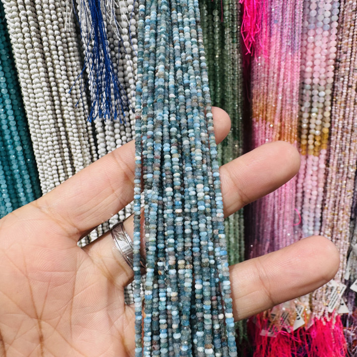 Apatite Perlina Rondella Sfaccettata Diamond Cut 2,5x1,5mm