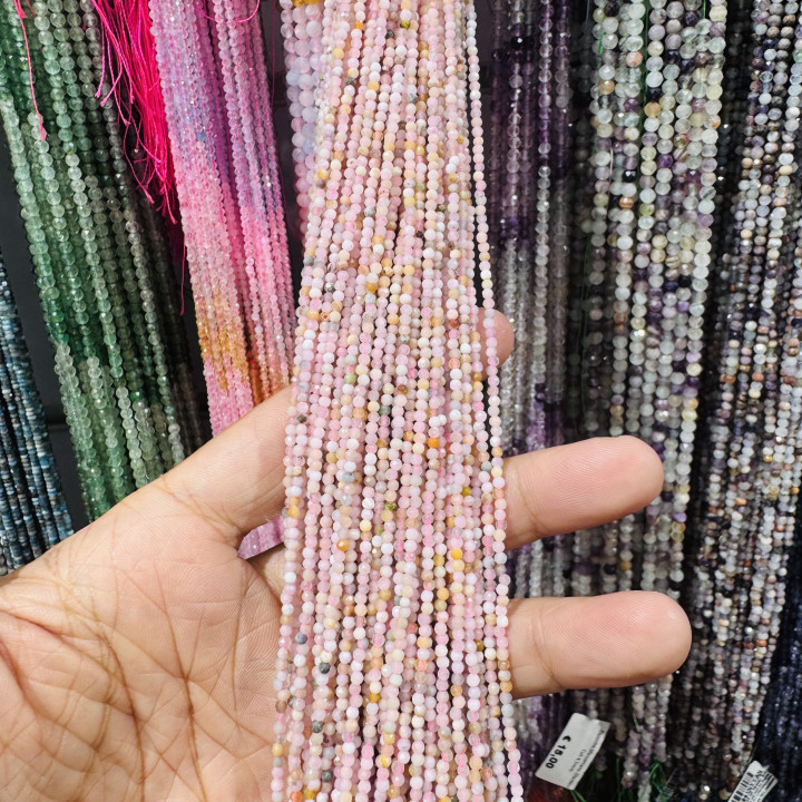 Roher Beryll facettierter Diamantschliff 2,3 mm