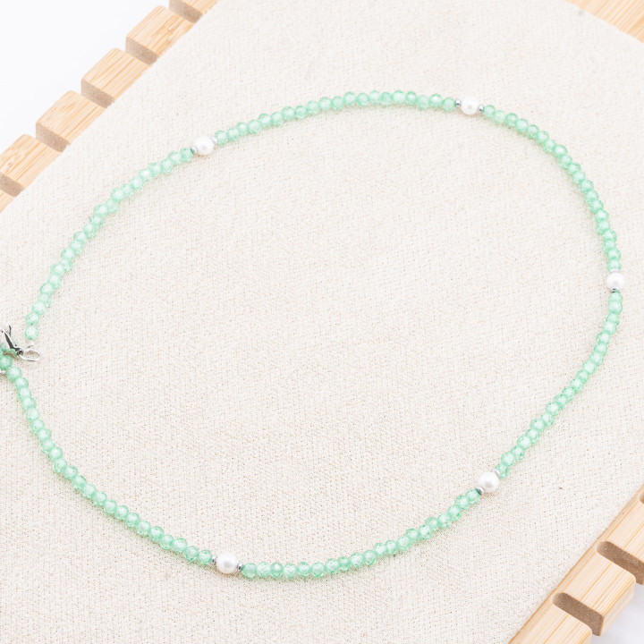 Collana con Cristalli Verdi Chiaro E Perle Di Maiorca Con Chiusura e Catenina In Acciaio Rodiato 10pz