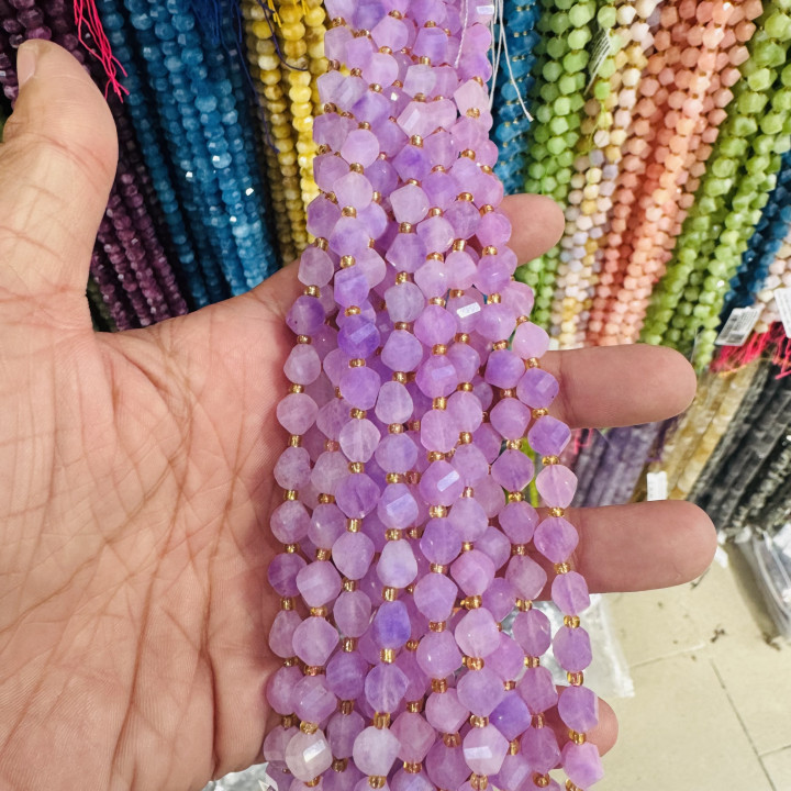 Giada Taglio Rigido Oliva Twist Sfaccettata 6mm Lavanda