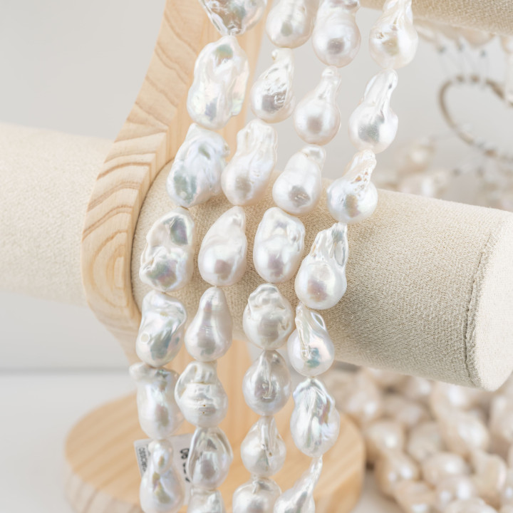 Perles de rivière baroques en forme de larme (NLQ) 85-90gr Blanc