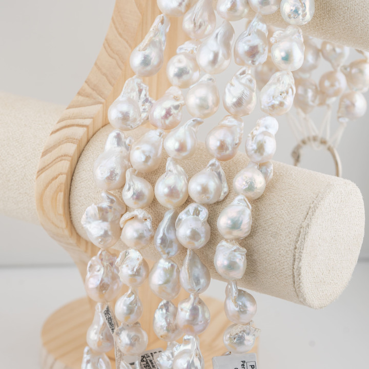 Baroque Teardrop River Pearls (YEW) 70-80γρ