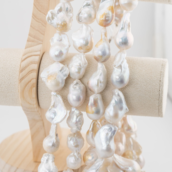 Perle Di Fiume Barocche A Goccia (NHA) 110-120gr Bianco