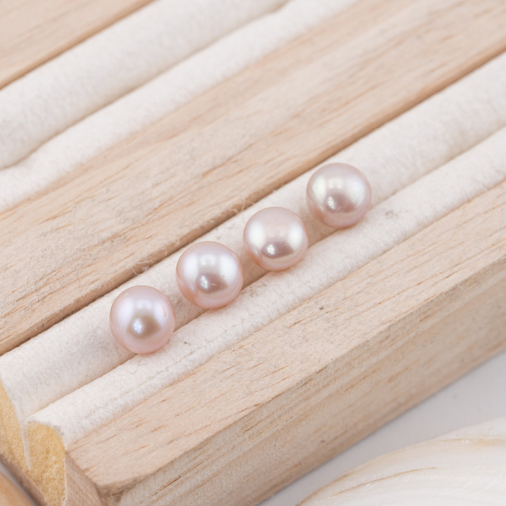 Perle Di Fiume Bottoni Cabochon 1 Foro  (AAAA)  7,0-7,5mm 12 Paia Lilla