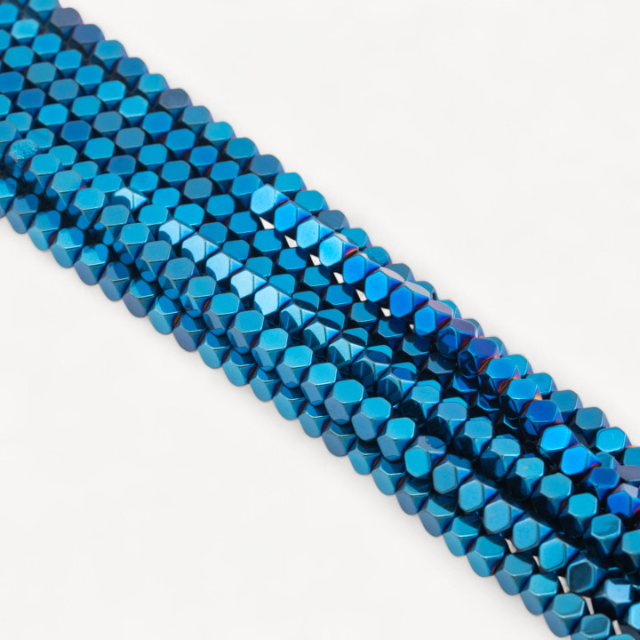 Cube Hématite Facette 04mm Bleu