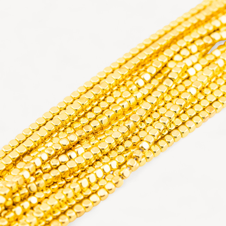 Ematite Oro 18k Cubo Smussato 4mm