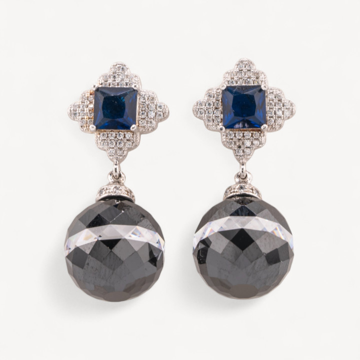 Orecchini Di Argento 925 A Perno Con Zirconi Blu E Pendente Zircone Tondo 14x35mm Nero E Bianco