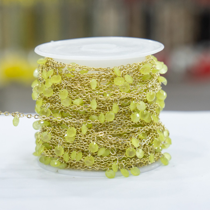 Chaîne de chapelet avec cristaux, disques de 4 mm et laiton vert acide de 10 m