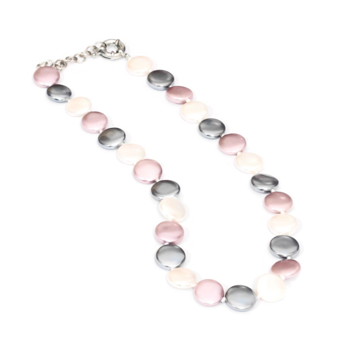 Majorcan Pearl Necklace: Elegance and Style with Brass Clasp