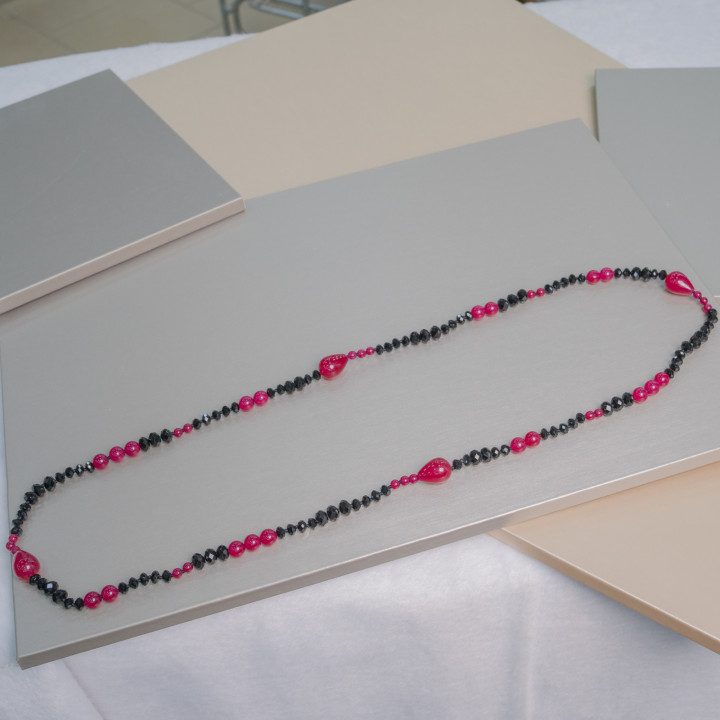 Collar Piedras Duras Y Cristales Anudados, Jade Rubí Y Cristal Negro 90cm