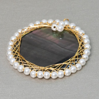 Composant Pendentif Laiton Avec Nacre Avec Perles Entrelacées 36mm 2pcs Doré