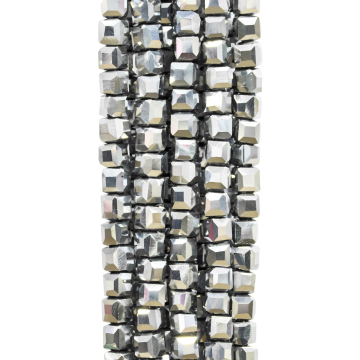 Facettierte Würfelkristalle 04 mm Silber